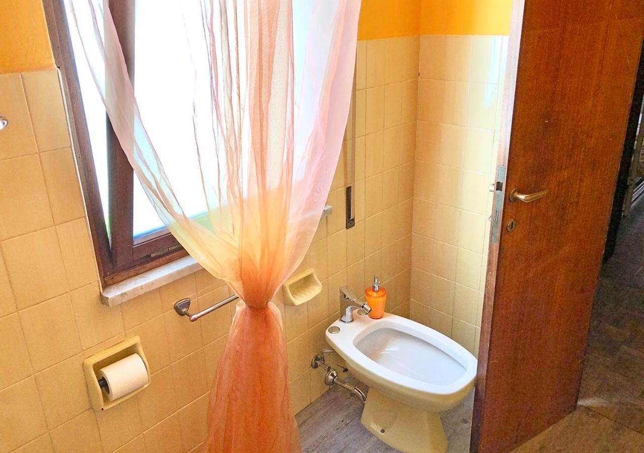 ヴィアレッジョ Casa La Rosa - Mare E Pineta - 2 Bici Incluseヴィラ エクステリア 写真